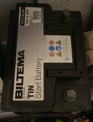 Biltema bilbatteri 12V 62Ah 590A – sparsamt använt