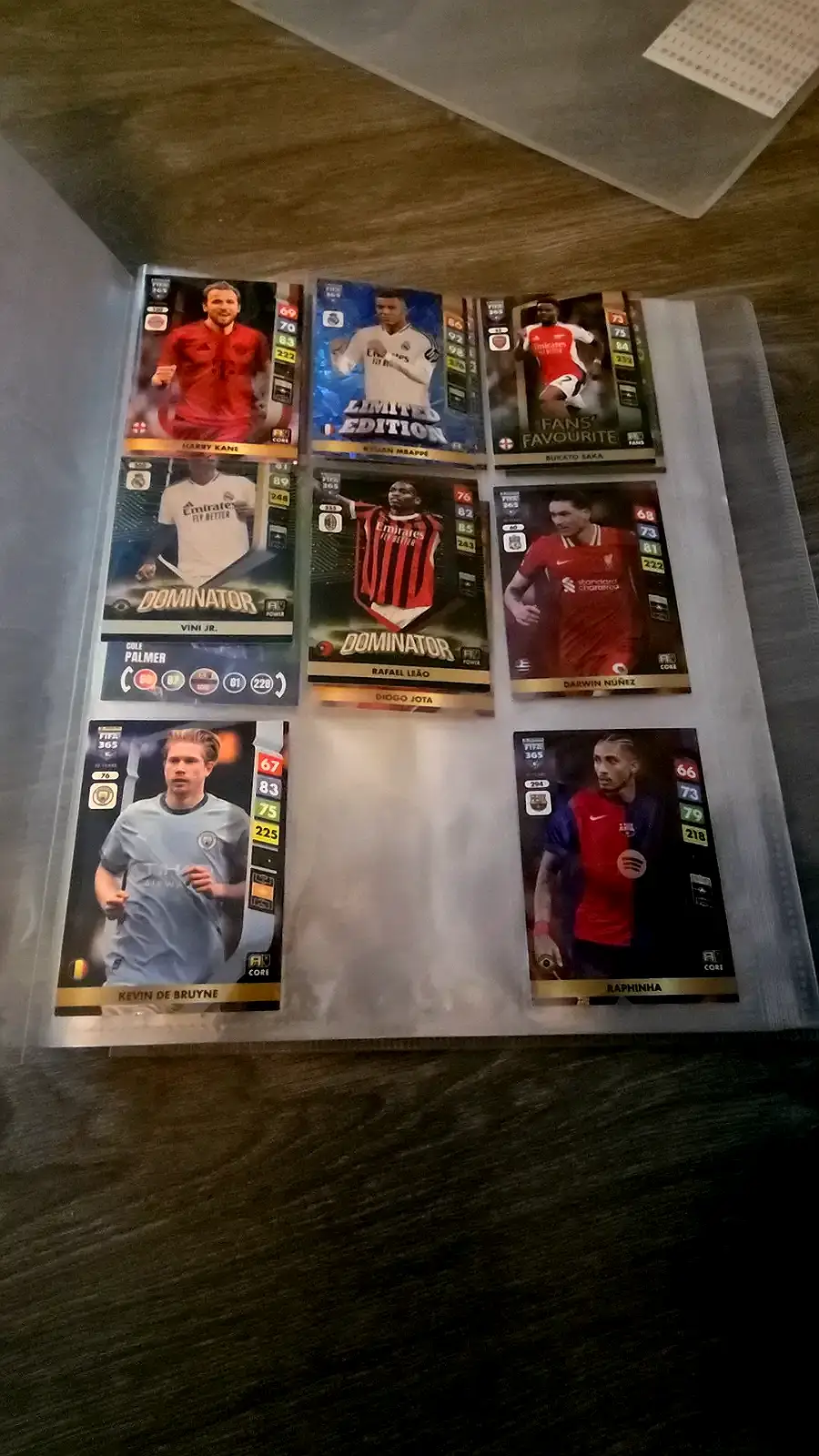 FIFA 365 Adrenalyn XL fotbollskort samling