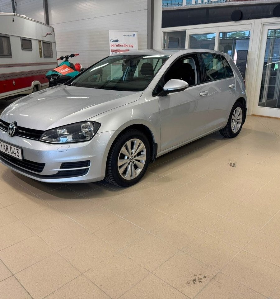 Volkswagen Golf 5-dörrar 1.6 TDI DPF BMT Base Euro 6 2016