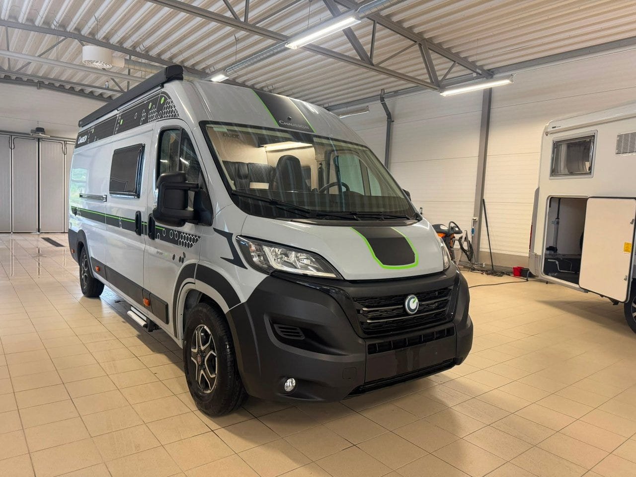 Chausson V697 Leverans i hela Sverige! 2024
