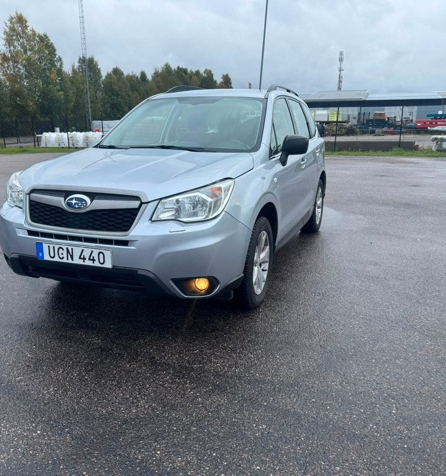 Subaru Forester 2.0 4WD Lineartronic Euro 6 2015